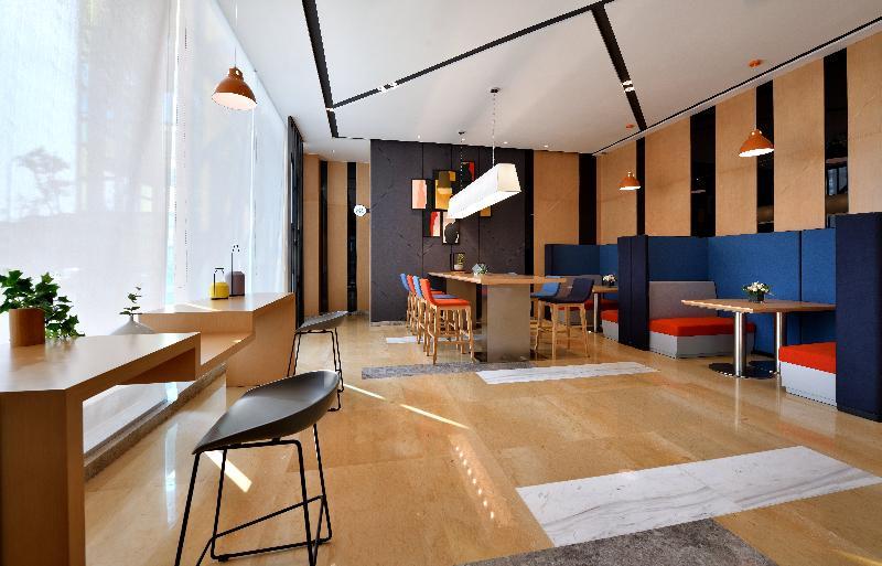 Holiday Inn Express Chengdu Tianhe Buitenkant foto