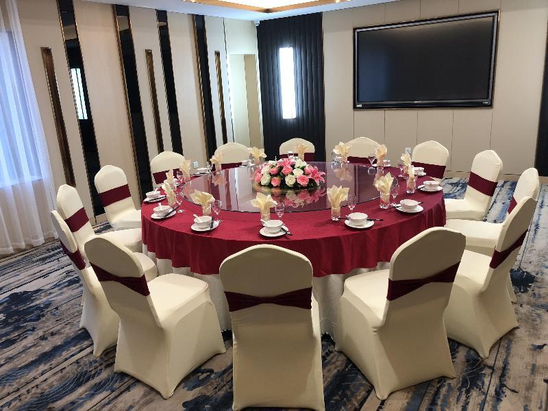 Holiday Inn Express Chengdu Tianhe Buitenkant foto