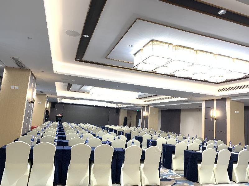 Holiday Inn Express Chengdu Tianhe Buitenkant foto